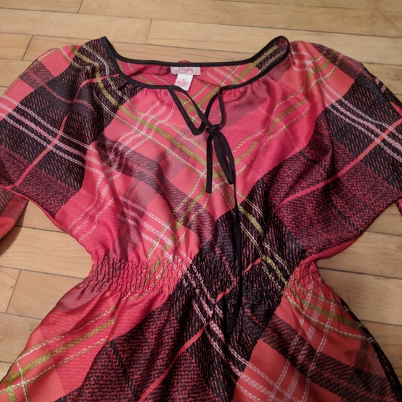 Candie's Tops - Candies gorgeous top